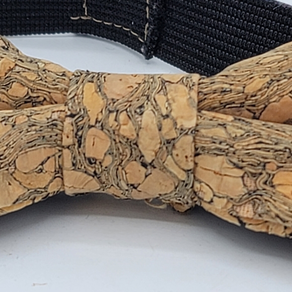 Artisan Bow Tie Cork Pattern Elastic Adjustable Pretied Butterfly Bowtie - Picture 3 of 11